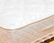 Bild zu Matratzenreingung - Essentielle Tipps zur Matratzenhygiene