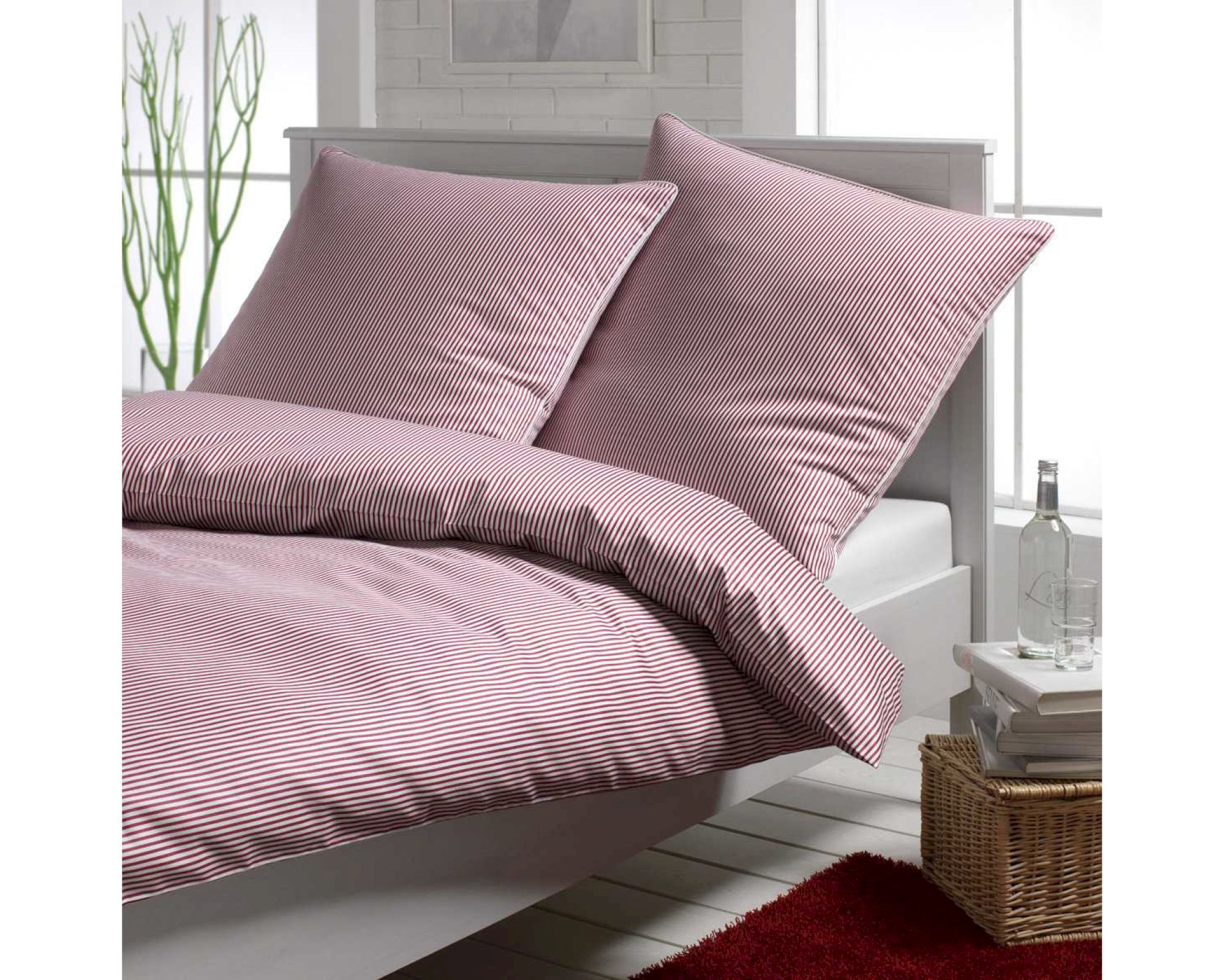 Elegante Mako-Satin Bettwäsche »Hamburger Streifen« Bordeaux 2460-01 Kissen 80x80 cm
