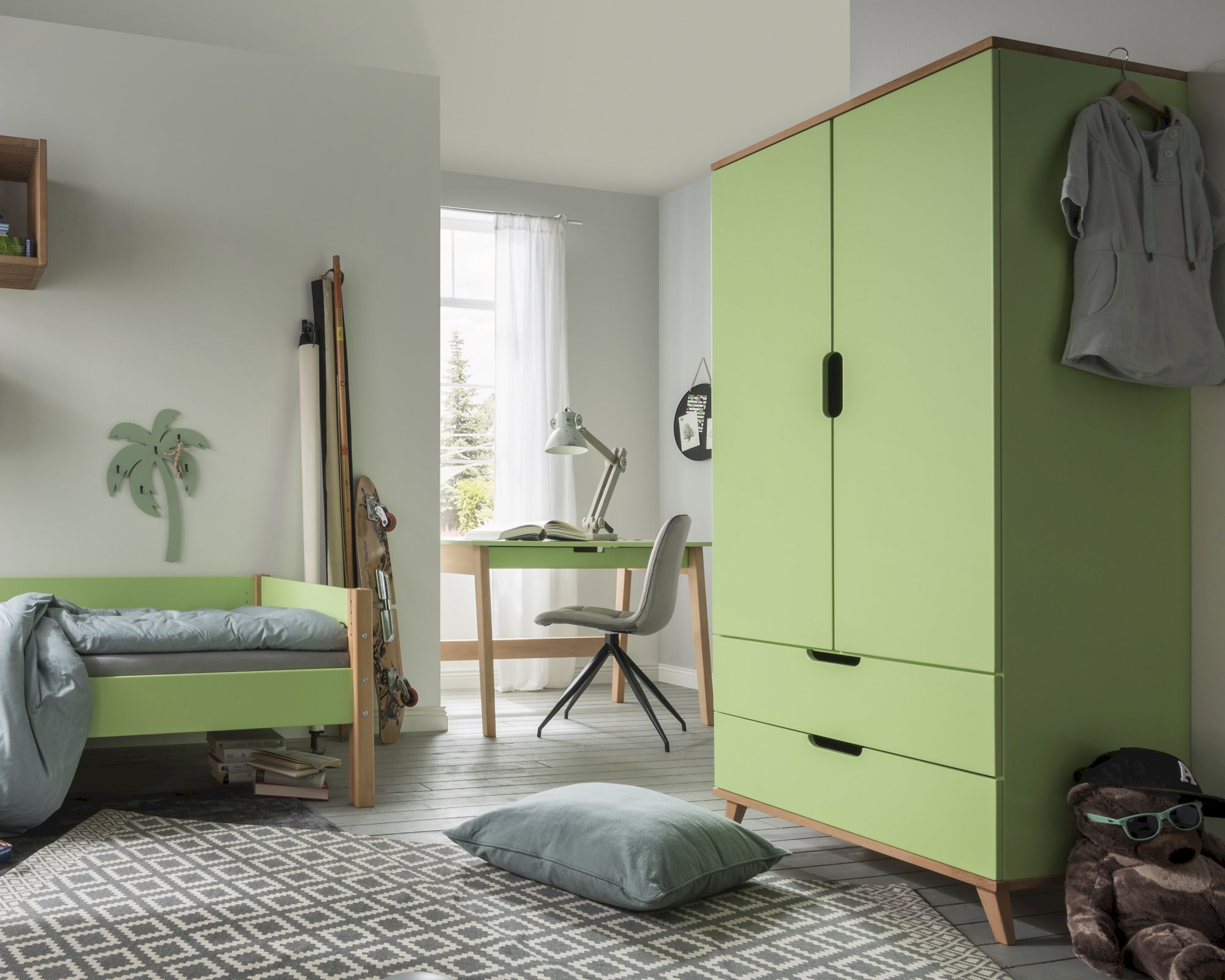INFANSKIDS »Infanscolor« Kinderzimmer Kleiderschrank grün grün-Buche / 2-Türig