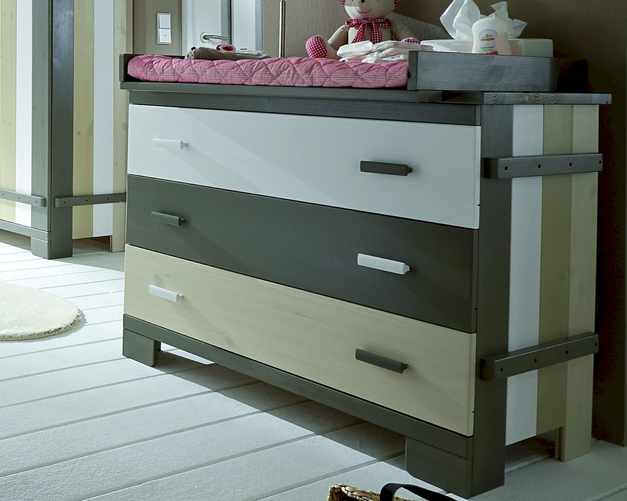 INFANSKIDS »Merlin« Babyzimmer Wickelkommode 100x70 cm