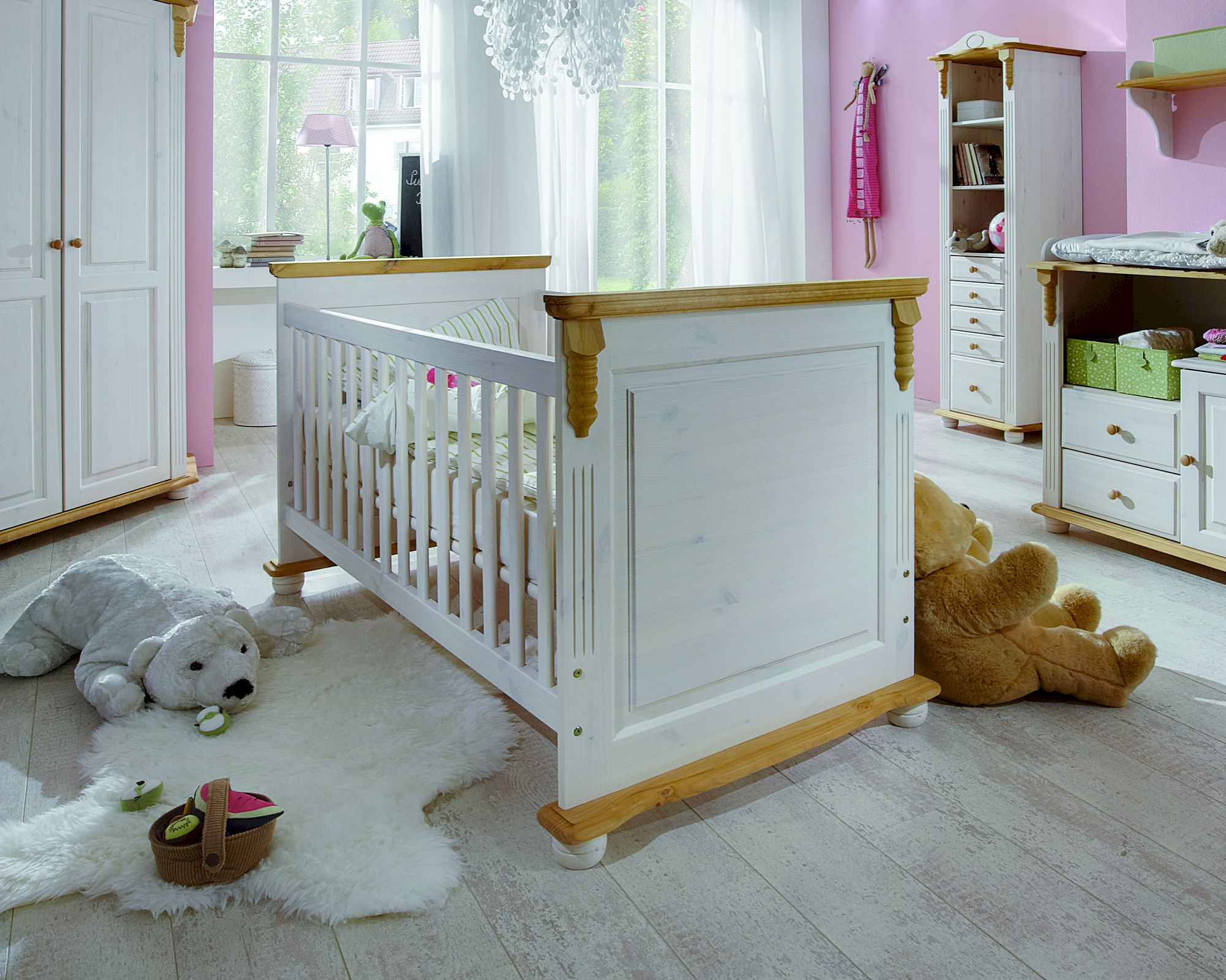 INFANSKIDS »Romantik« Babyzimmer Kinderbett weiss gewachst