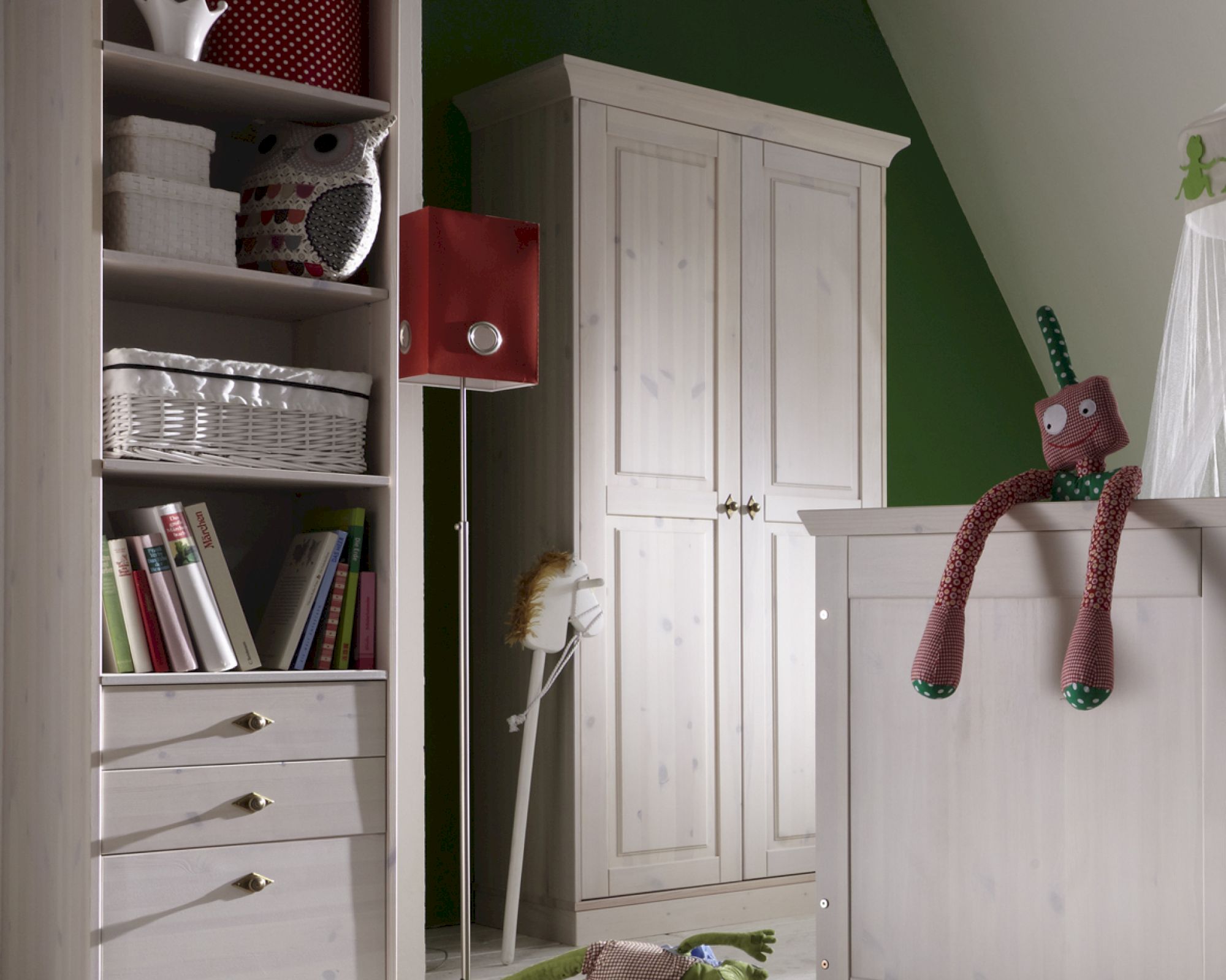 INFANSKIDS »X-Line« Babyzimmer Kleiderschrank 2-türig weiss gewachst