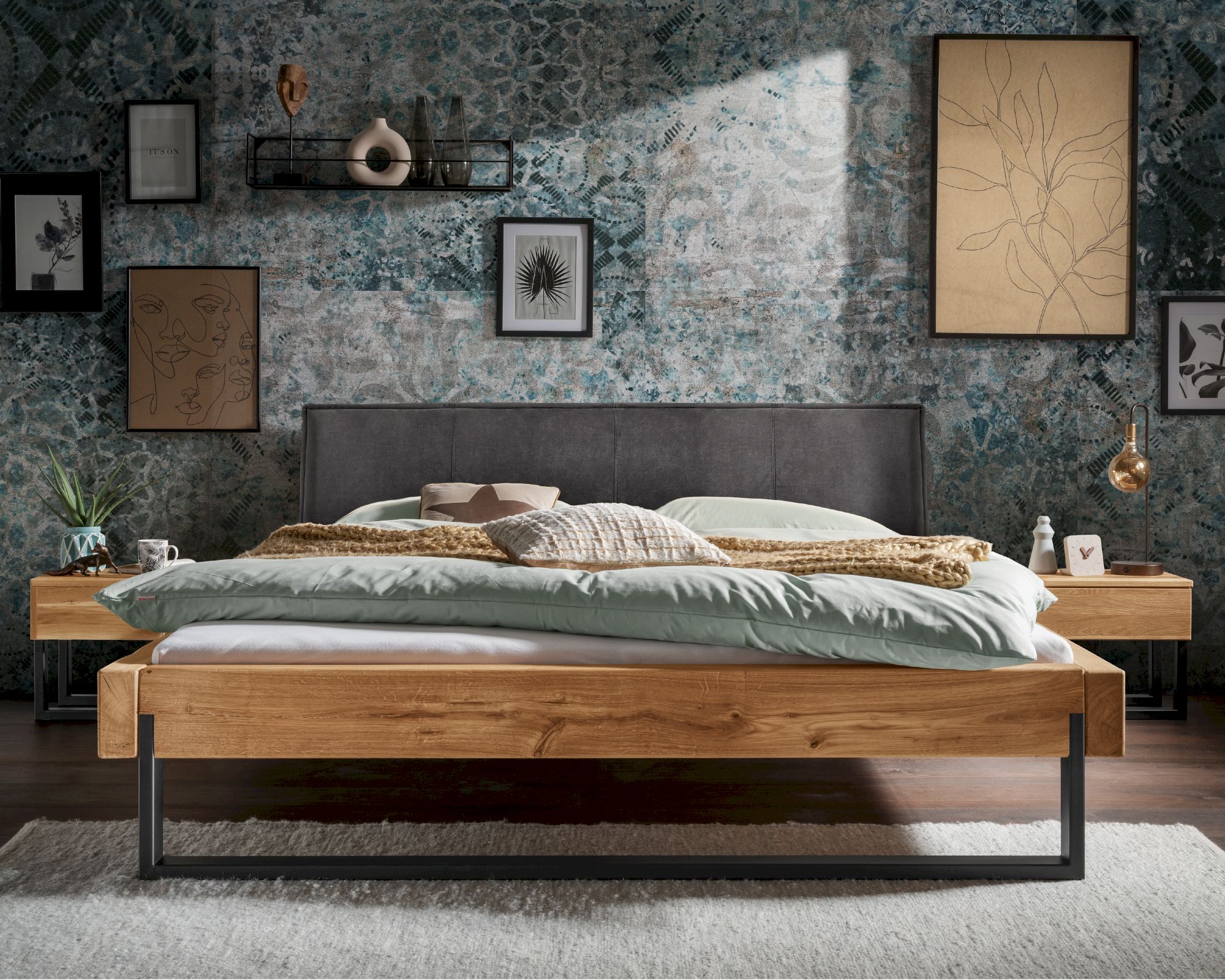Massivholz »Edmonton« Wildeiche Balkenbett V 160x200 cm