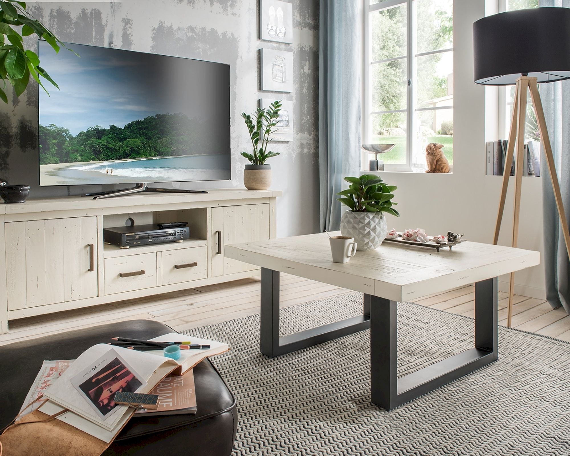 Massivholz »History Pine« Couchtisch mit Metallkufen Pinienholz, white-wash-finish / B 120 x H 45 x T 80 cm
