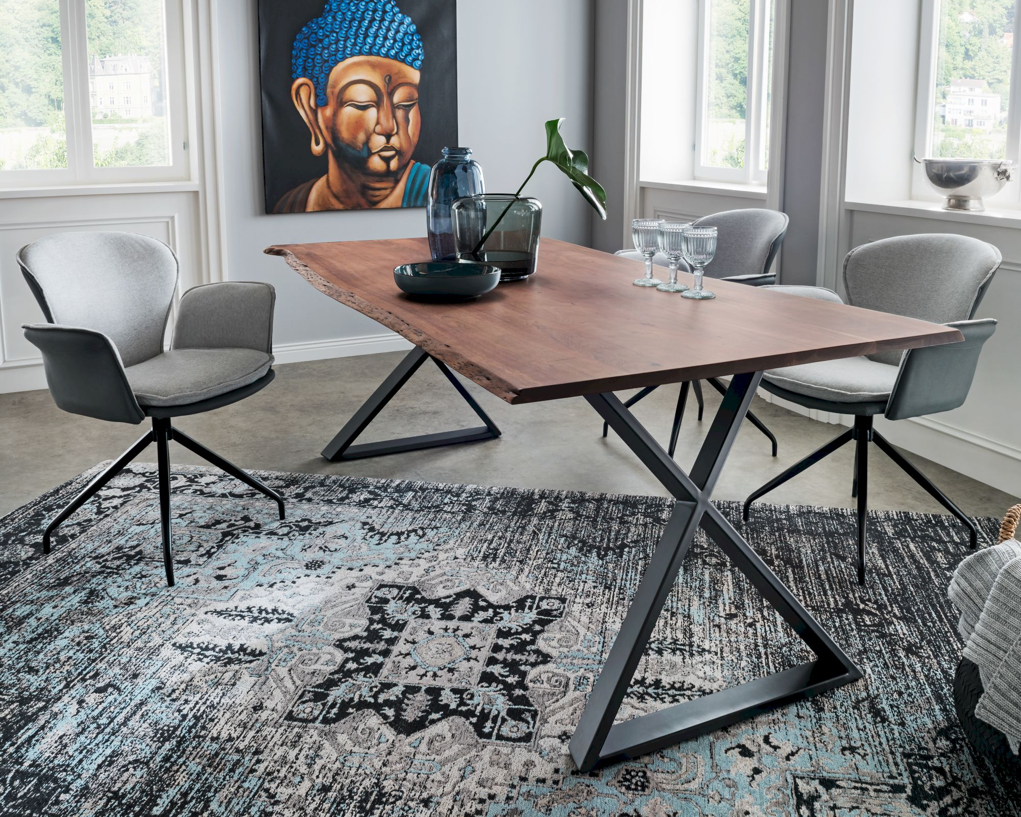Massivholz »Thor« Akazie Baumkante-Tisch IV 220x100 cm / 35mm / Akazie nussbaumfarbig / Metall matt schwarz pulverbeschichtet
