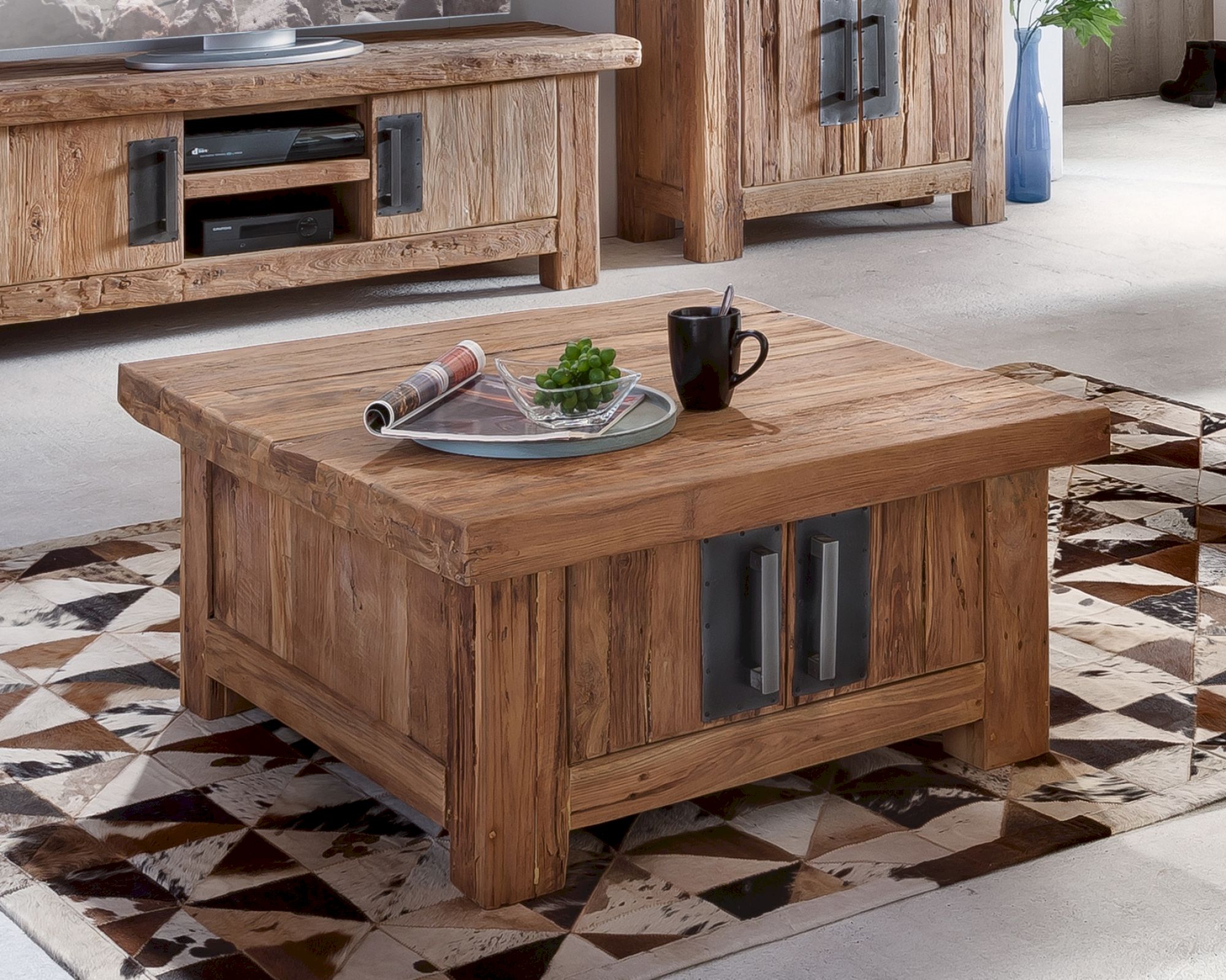 SIT Coral Teak Massivholz Couchtischtruhe 4 Türen