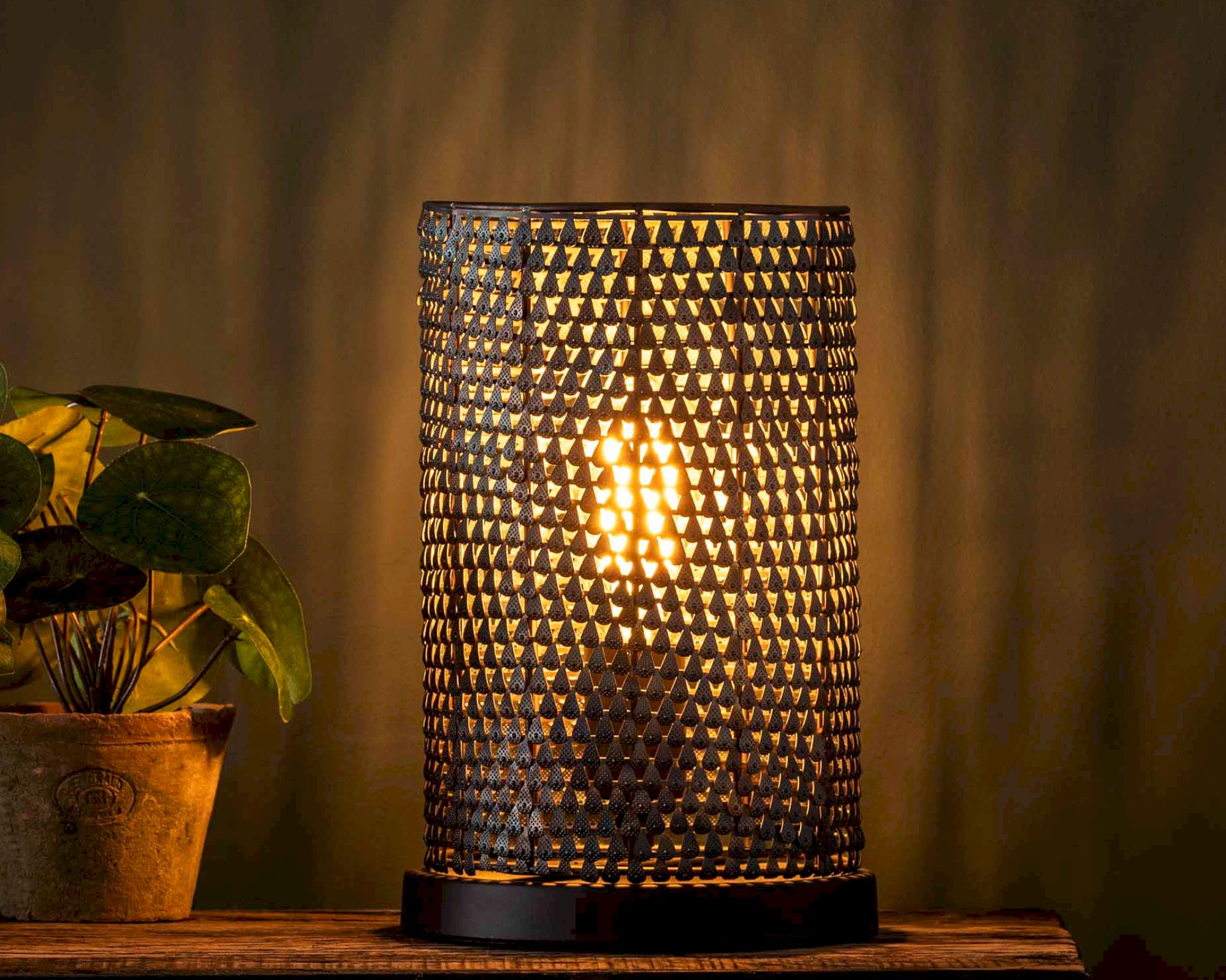 designline »Armour« Tischlampe Metall