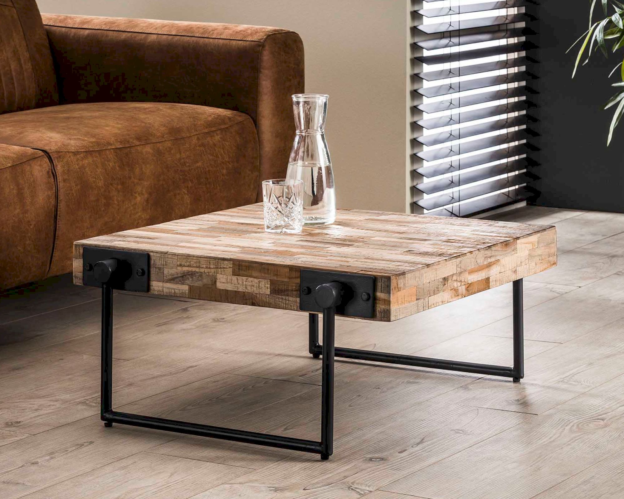 designline »Teca« Teakholz Couchtisch 80x43x80 cm