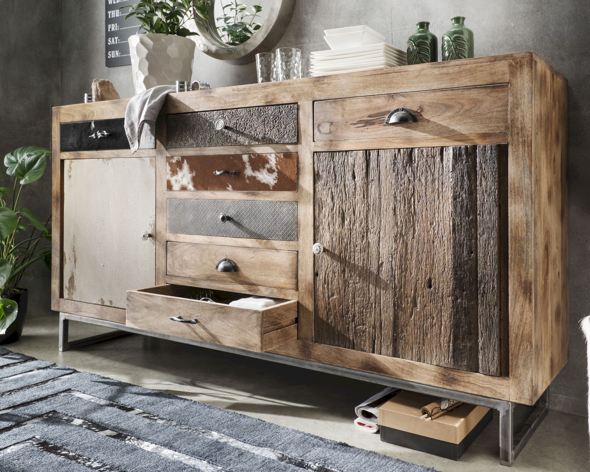 die Faktorei »Ethno 2« Unikat Sideboard 180x95x47 cm