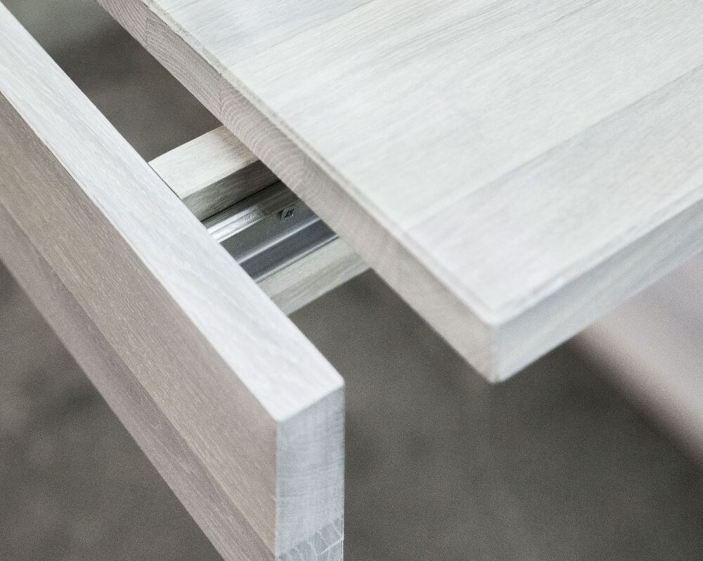 The Beds Minimal Massivholz Esstisch Bei Slewo Com