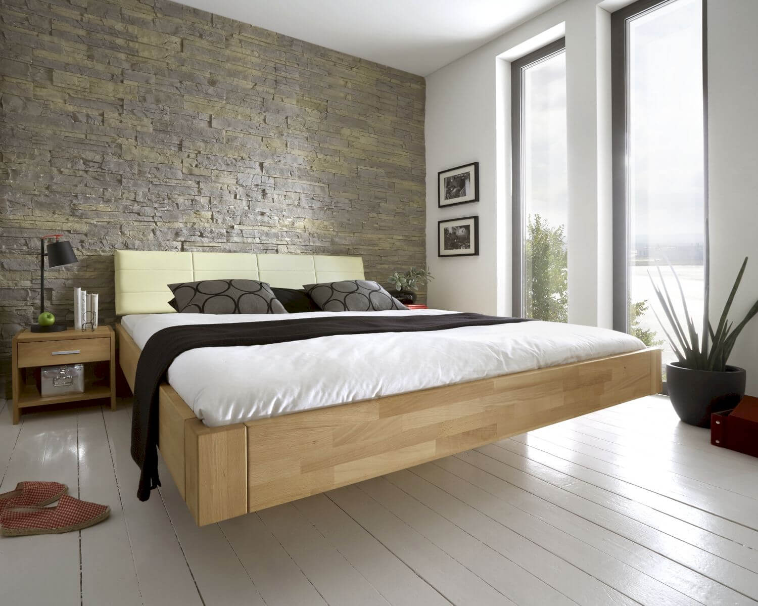 Schwebebett Massivholz 200x200