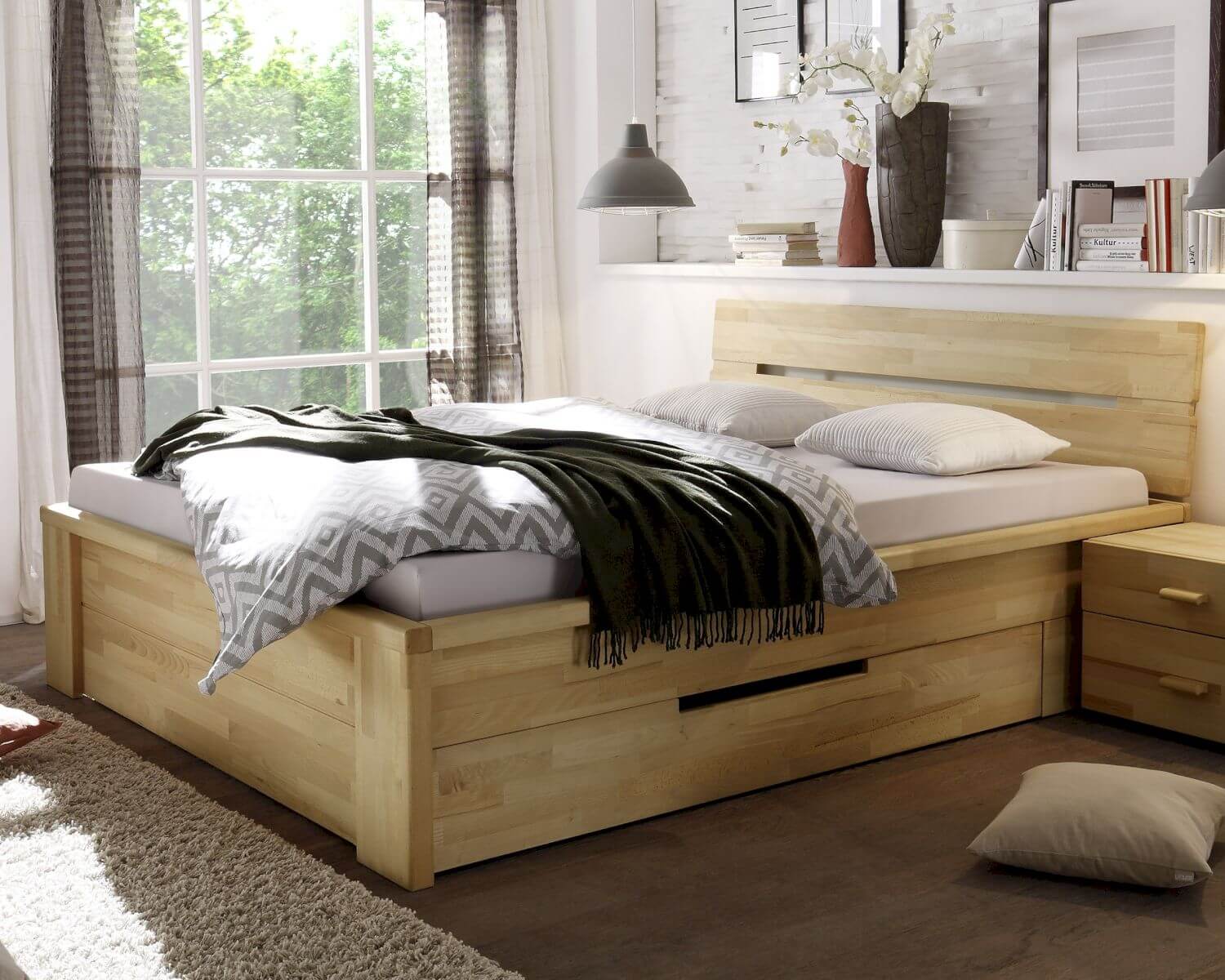 WOODLIVE Bett Cassetta mit Schublade Kernbuche • slewo.com
